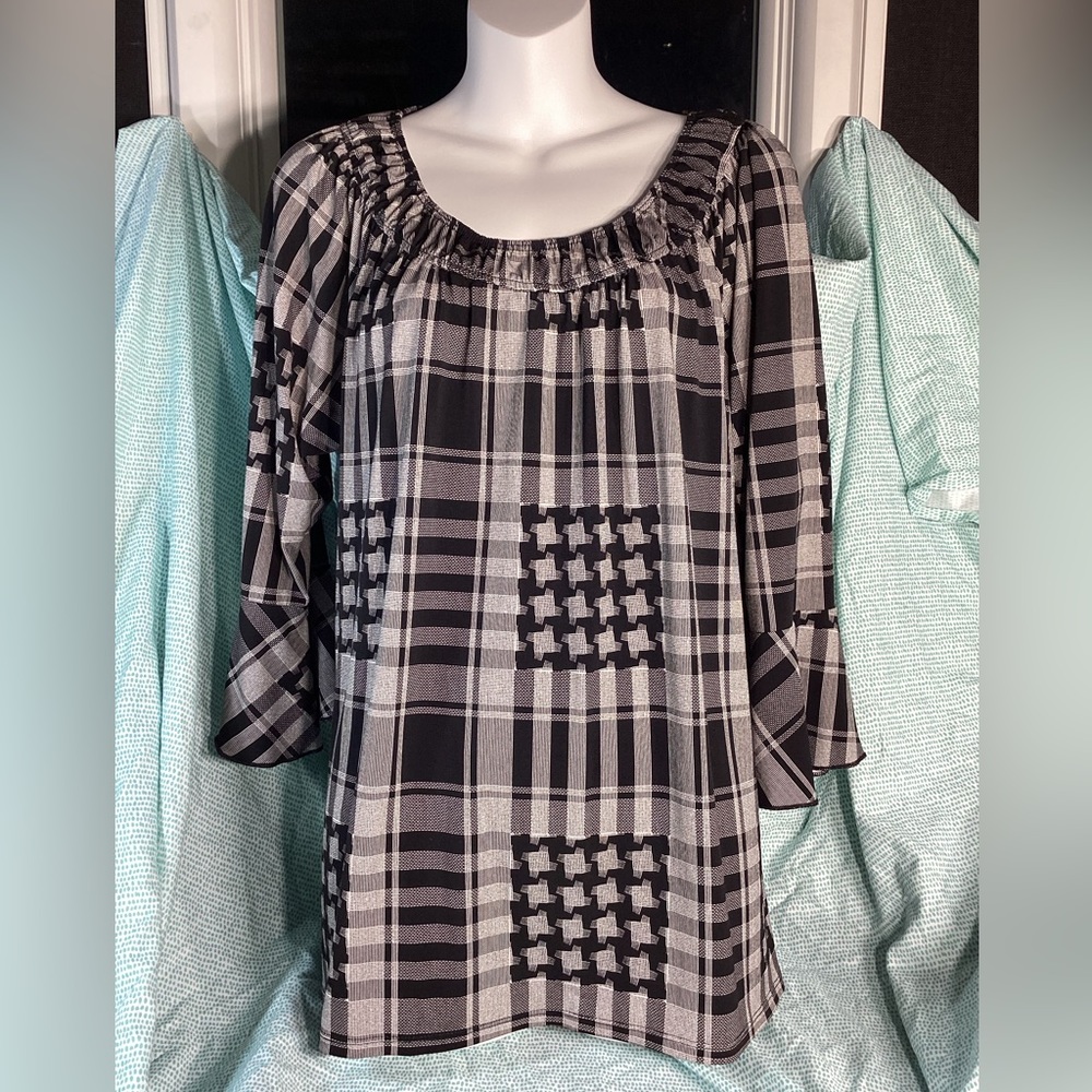 Diana Belle Black and Grey Striped Pattern 3/4 Sleeve Blouse Size XL